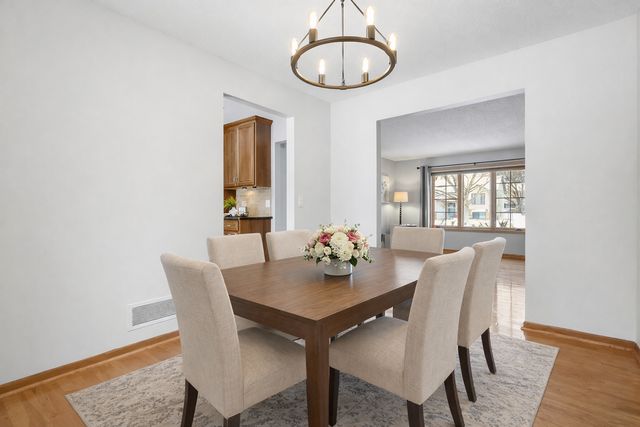 12955 Black Hills Drive, Burnsville, MN 55337