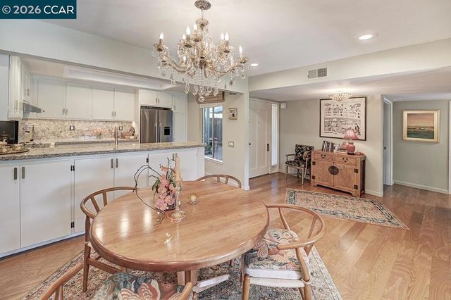 2001 Oakmont Way 6, Walnut Creek, CA 94595