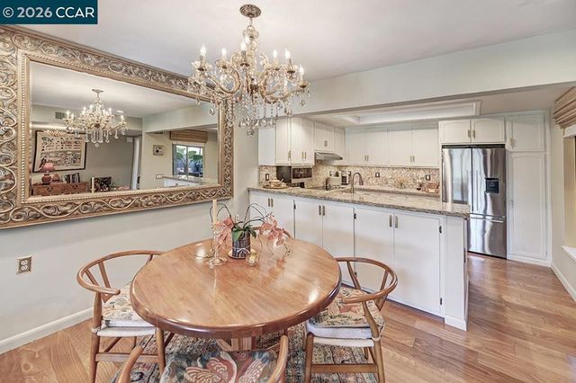 2001 Oakmont Way 6, Walnut Creek, CA 94595