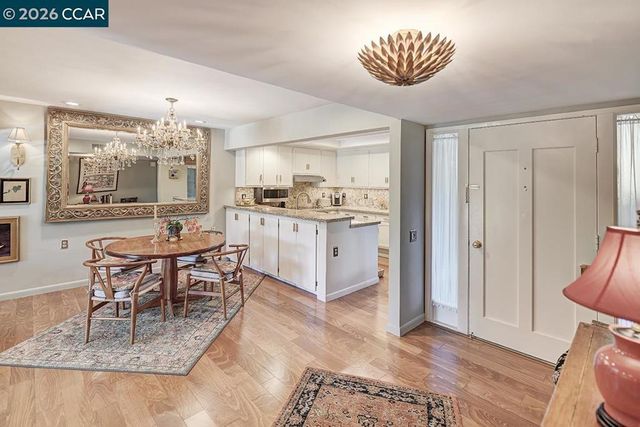 2001 Oakmont Way 6, Walnut Creek, CA 94595