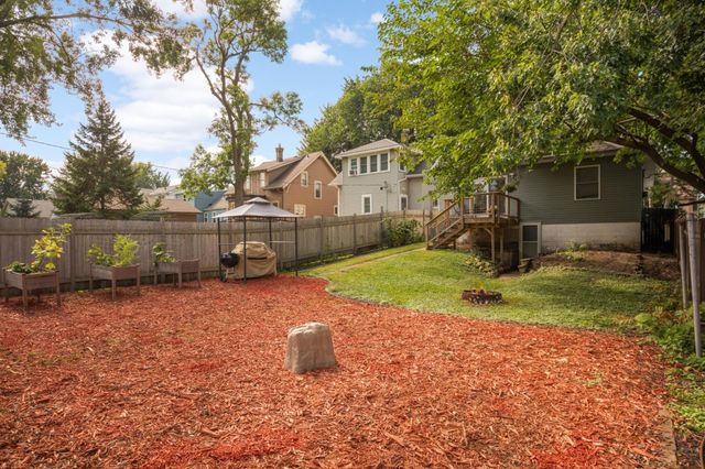 258 Hamline Avenue S, Saint Paul, MN 55105