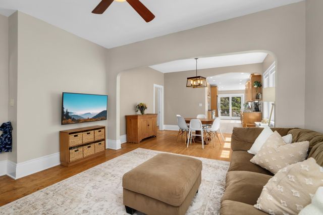 258 Hamline Avenue S, Saint Paul, MN 55105