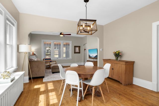 258 Hamline Avenue S, Saint Paul, MN 55105