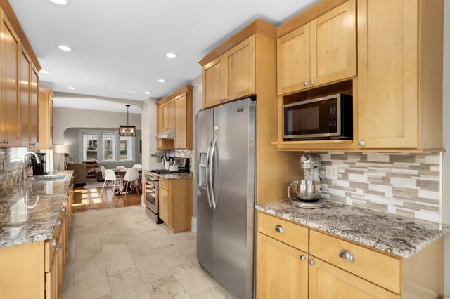 258 Hamline Avenue S, Saint Paul, MN 55105