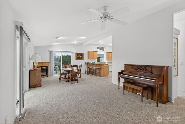 584 Canyon Drive, East Wenatchee, WA 98802