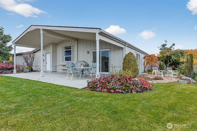 584 Canyon Drive, East Wenatchee, WA 98802