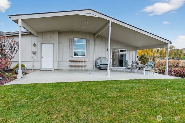 584 Canyon Drive, East Wenatchee, WA 98802