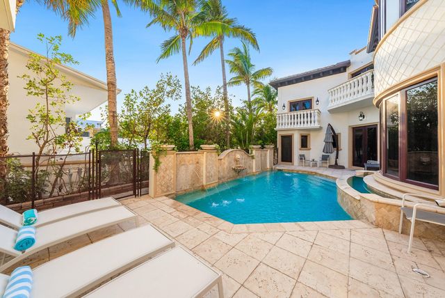 2760 N Atlantic Blvd, Fort Lauderdale, FL 33308