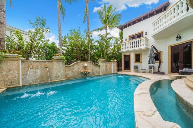 2760 N Atlantic Blvd, Fort Lauderdale, FL 33308