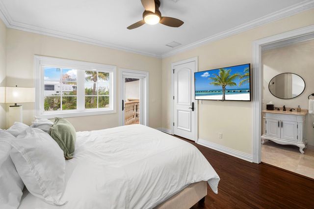 2760 N Atlantic Blvd, Fort Lauderdale, FL 33308