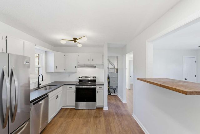 401 Hedgewood Drive, Lexington, KY 40509