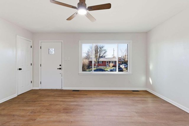 401 Hedgewood Drive, Lexington, KY 40509