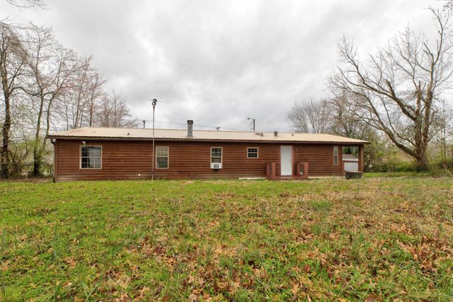 740 N Main Street, Stanton, KY 40380