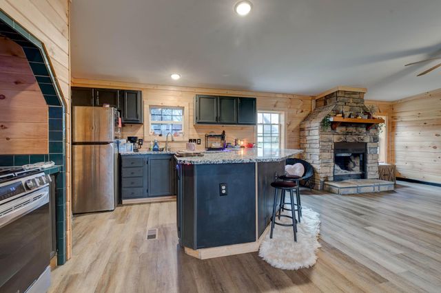 740 N Main Street, Stanton, KY 40380