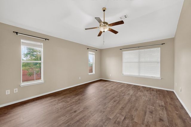 101 Wandering Drive, Forney, TX 75126
