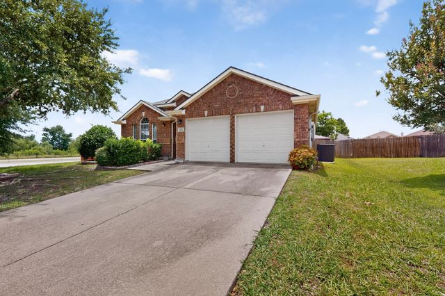 101 Wandering Drive, Forney, TX 75126