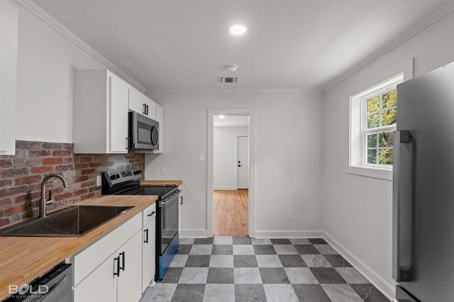213 kelly, Bossier City, LA 71111