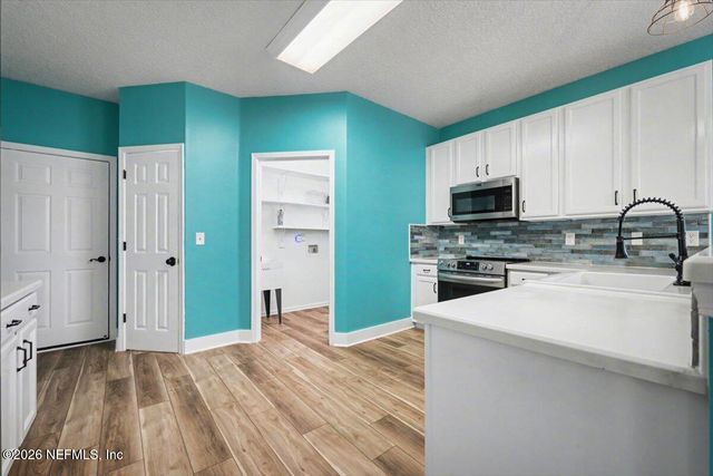 1713 CHATHAM VILLAGE Drive, Fleming Island, FL 32003