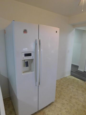 448 Fox Hills Drive S 3, Bloomfield Hills, MI 48304