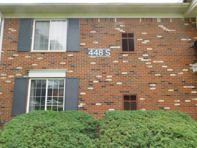 448 Fox Hills Drive S 3, Bloomfield Hills, MI 48304