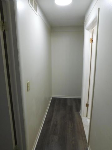 448 Fox Hills Drive S 3, Bloomfield Hills, MI 48304