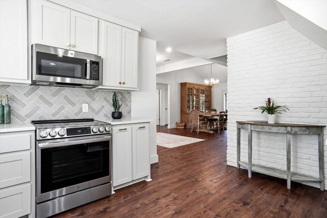 4213 Winding Way, Benbrook, TX 76126