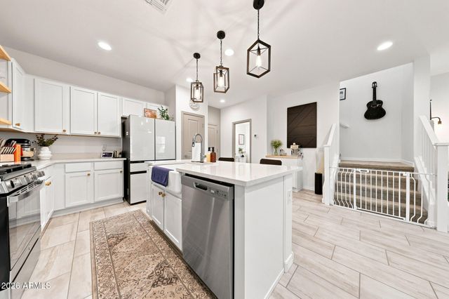 8351 E Impala Avenue, Mesa, AZ 85209