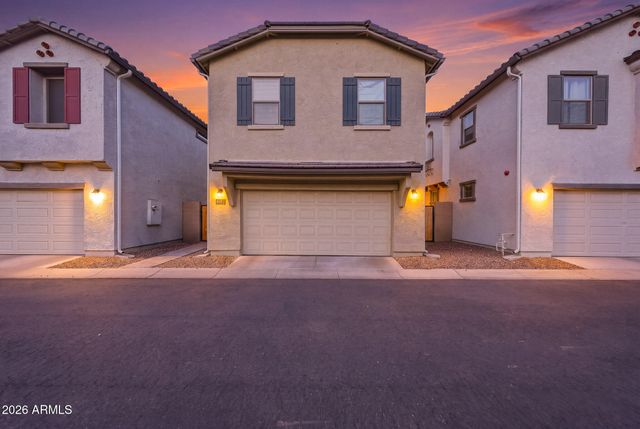 8351 E Impala Avenue, Mesa, AZ 85209
