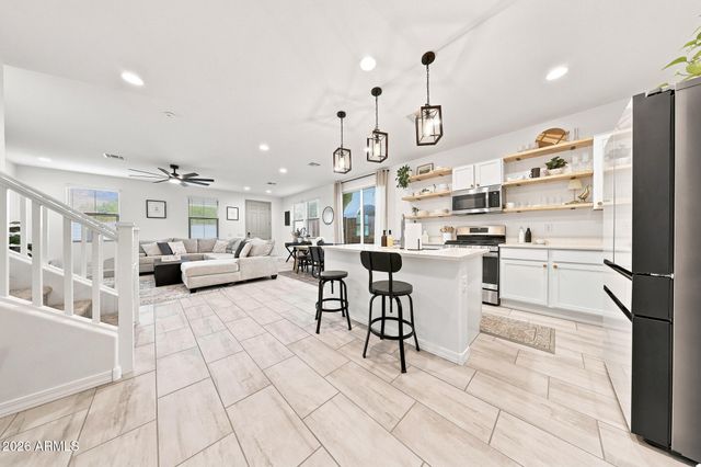 8351 E Impala Avenue, Mesa, AZ 85209