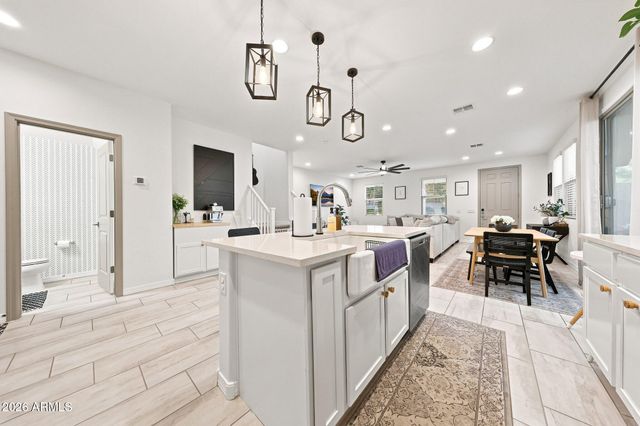 8351 E Impala Avenue, Mesa, AZ 85209