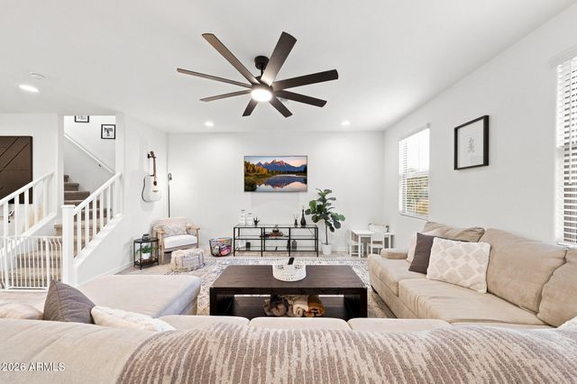 8351 E Impala Avenue, Mesa, AZ 85209