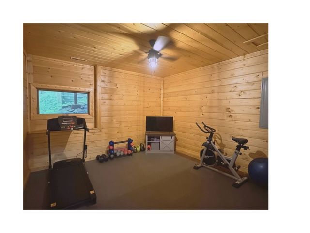 85 Hunter Drive, Talking Rock, GA 30175