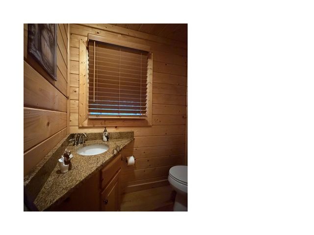 85 Hunter Drive, Talking Rock, GA 30175