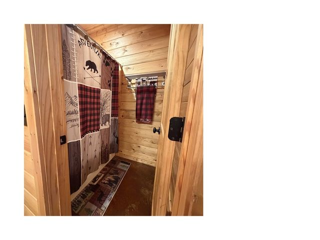 85 Hunter Drive, Talking Rock, GA 30175