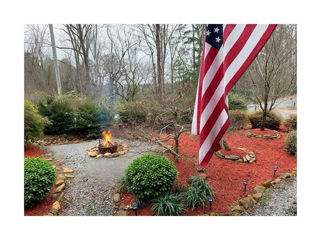 85 Hunter Drive, Talking Rock, GA 30175