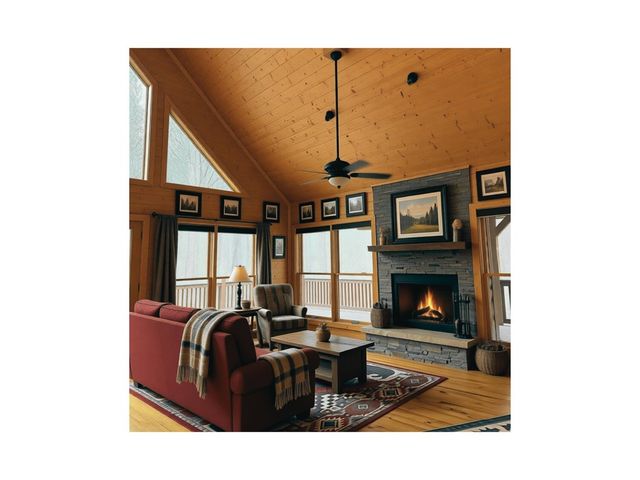 85 Hunter Drive, Talking Rock, GA 30175