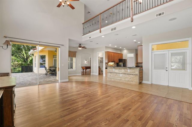 5554 PALM LAKE CIRCLE, Orlando, FL 32819