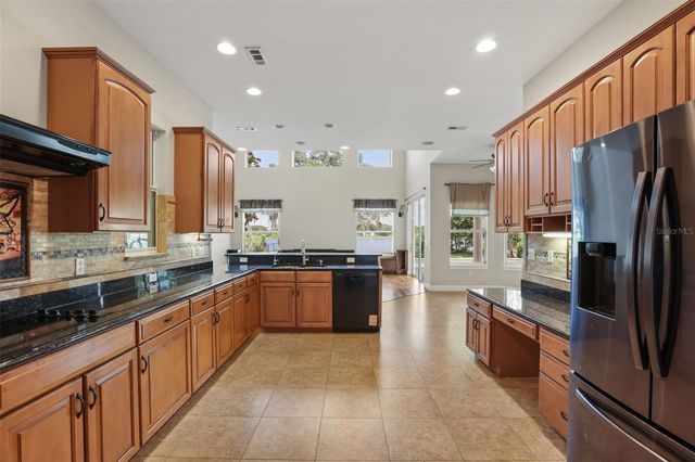 5554 PALM LAKE CIRCLE, Orlando, FL 32819