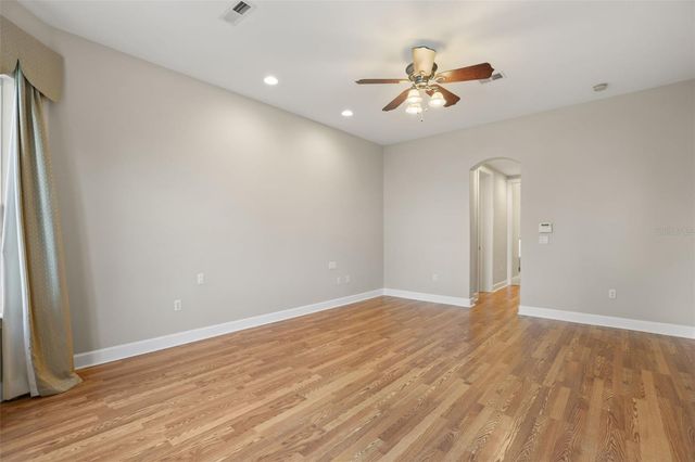 5554 PALM LAKE CIRCLE, Orlando, FL 32819