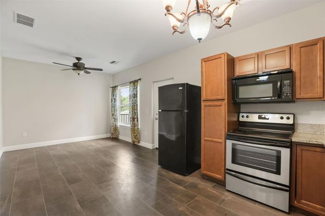 5554 PALM LAKE CIRCLE, Orlando, FL 32819