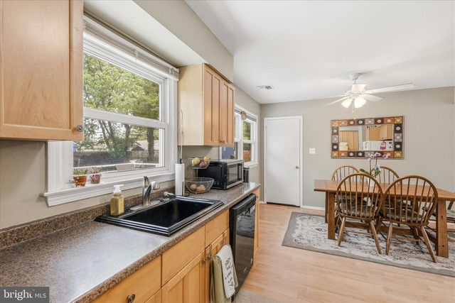 402 CEDAR DR, Lanoka Harbor, NJ 08734