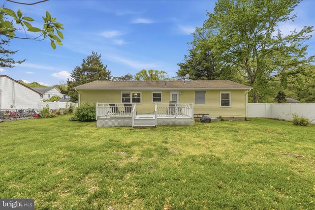 402 CEDAR DR, Lanoka Harbor, NJ 08734