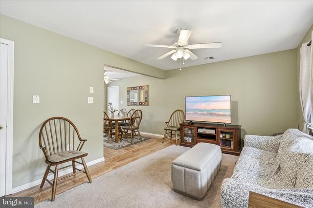402 CEDAR DR, Lanoka Harbor, NJ 08734