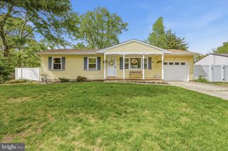402 CEDAR DR, Lanoka Harbor, NJ 08734