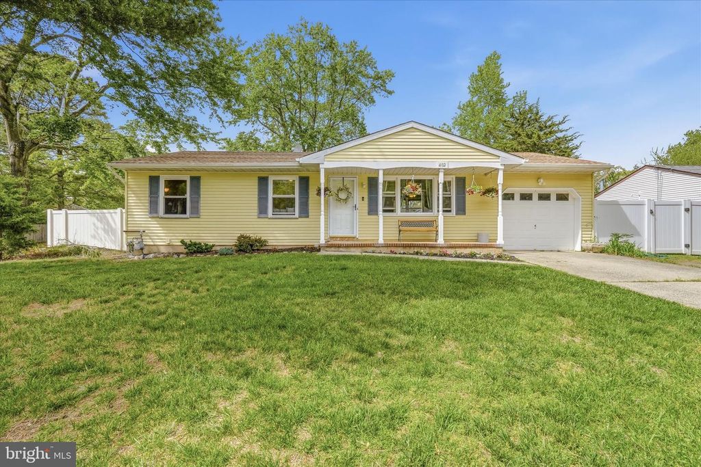 402 CEDAR DR, Lanoka Harbor, NJ 08734