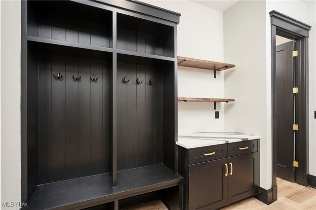 2324 Hard Rock Way, Hinckley, OH 44233