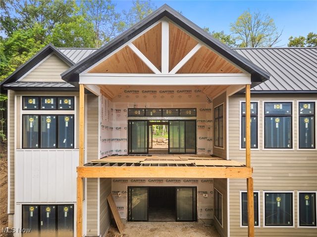 2324 Hard Rock Way, Hinckley, OH 44233