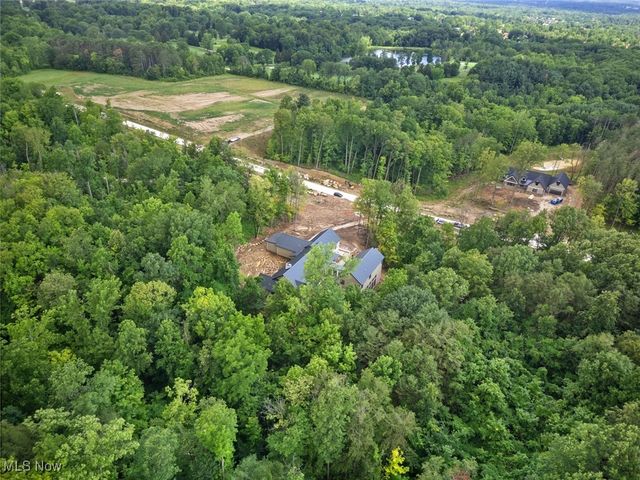 2324 Hard Rock Way, Hinckley, OH 44233