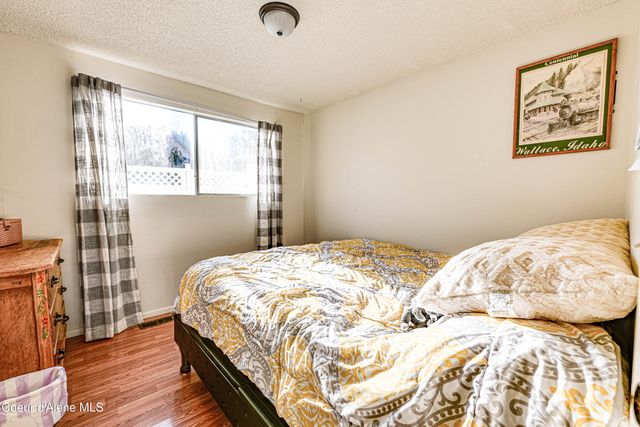 214 Cypress St, Wallace, ID 83873