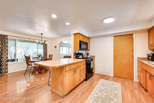 214 Cypress St, Wallace, ID 83873